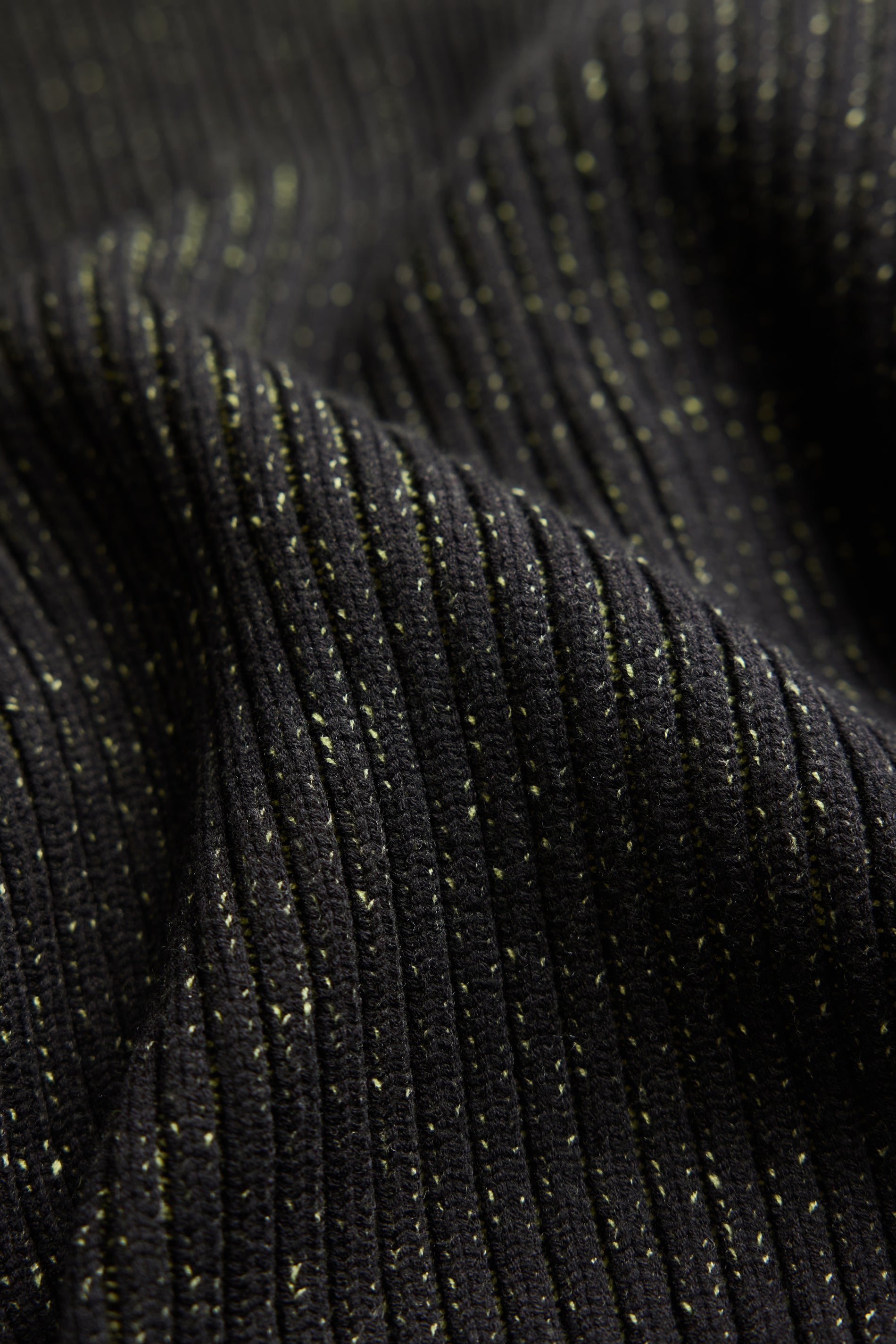 RAINS Sapa Knit Crew Neck Black/Acid Long Sleeve