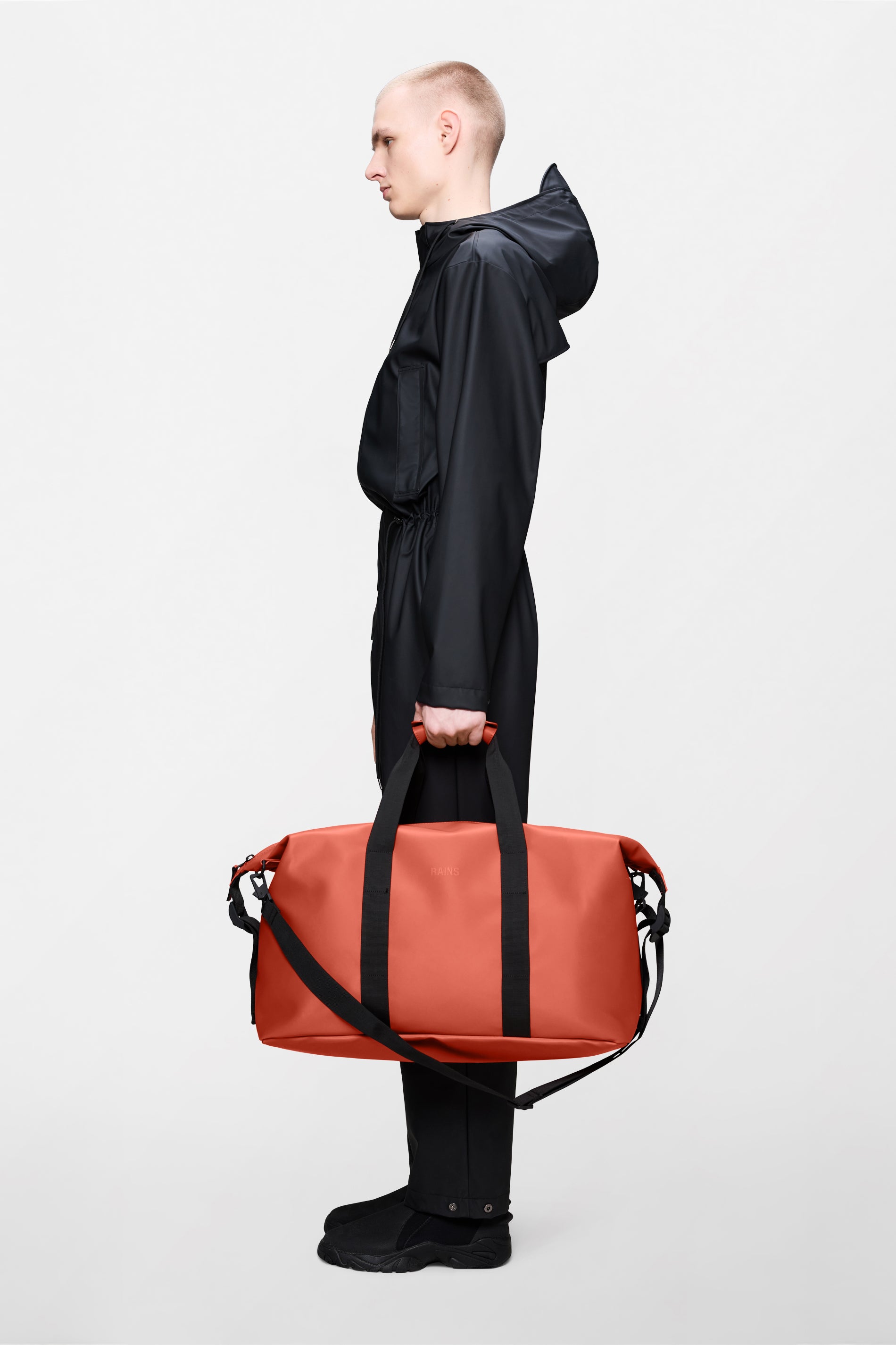 RAINS Hilo Weekend Bag Kiln 36L H27 x D26 x W52 cm Weekender