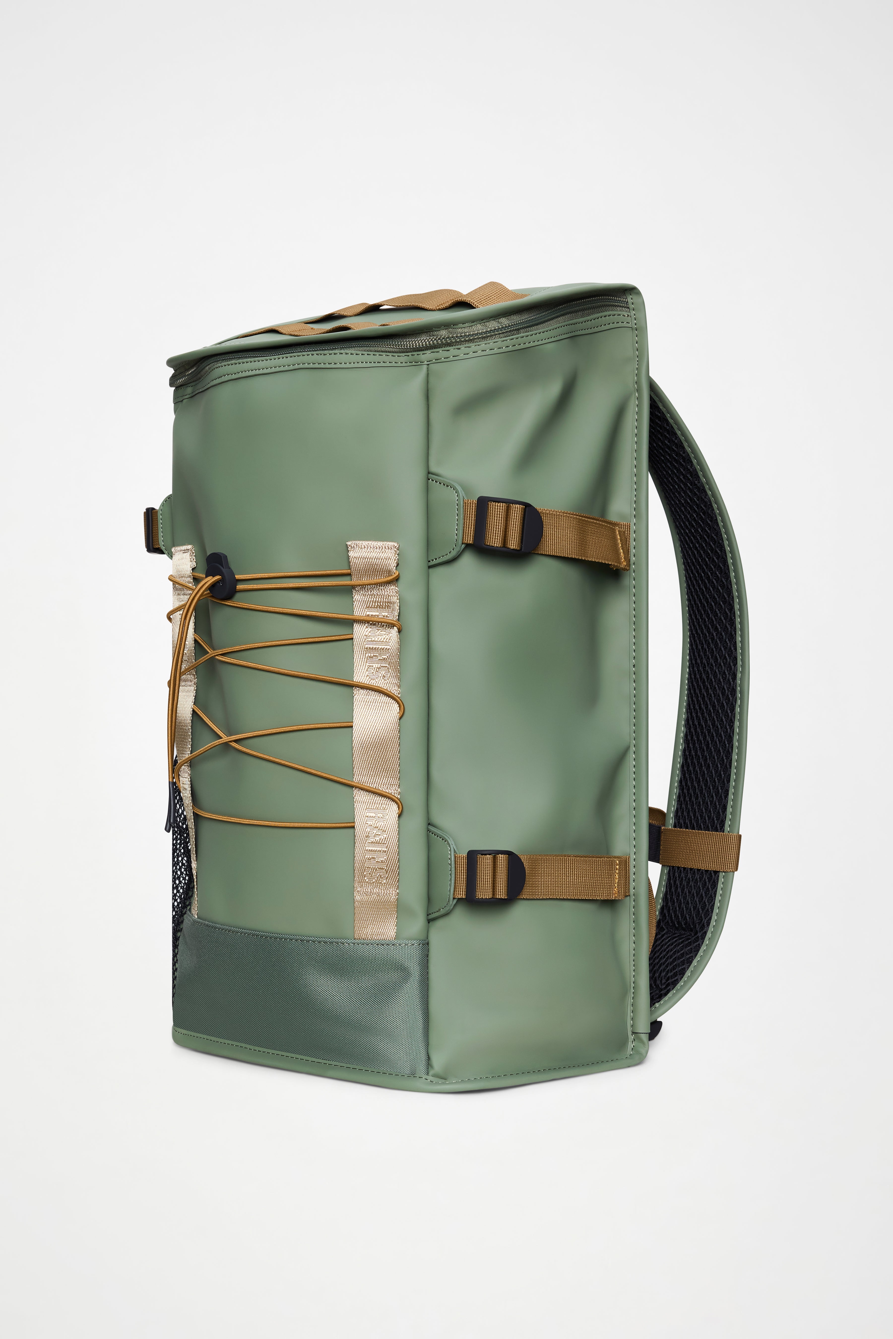 RAINS Trail Mountaineer Bag Well Backpack