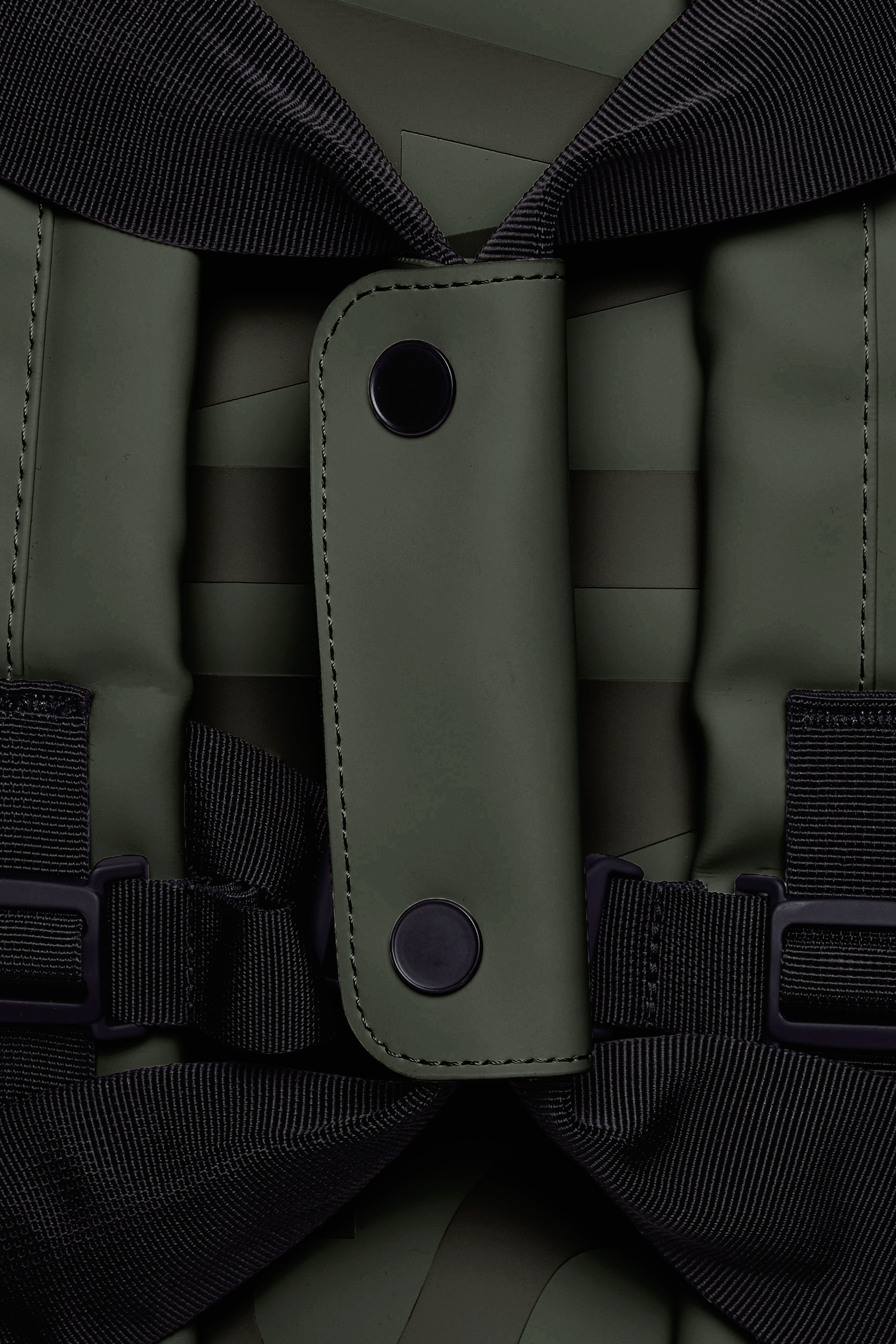 RAINS Texel Duffel Bag Small Green 43L H28 x D28 x W55 cm Duffel