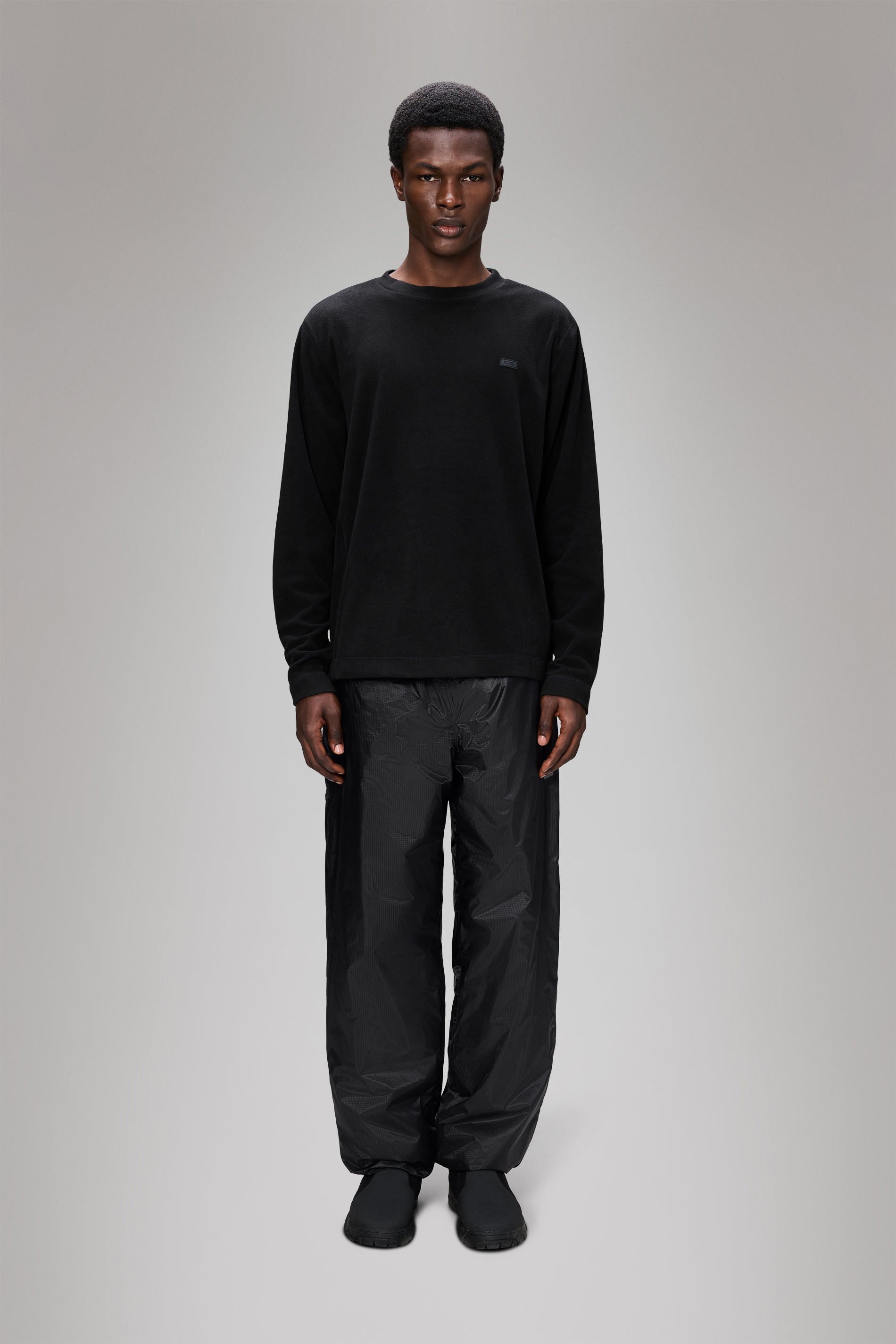 RAINS Addis Fleece Crewneck Black Long Sleeve