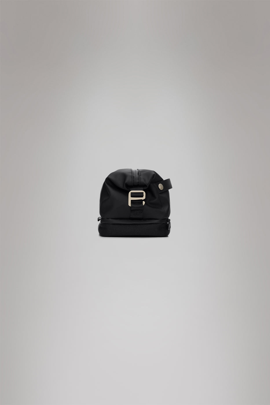 RAINS Otaru Wash Bag Black 6.40L H20 x D14 x W33 cm Wash Bag