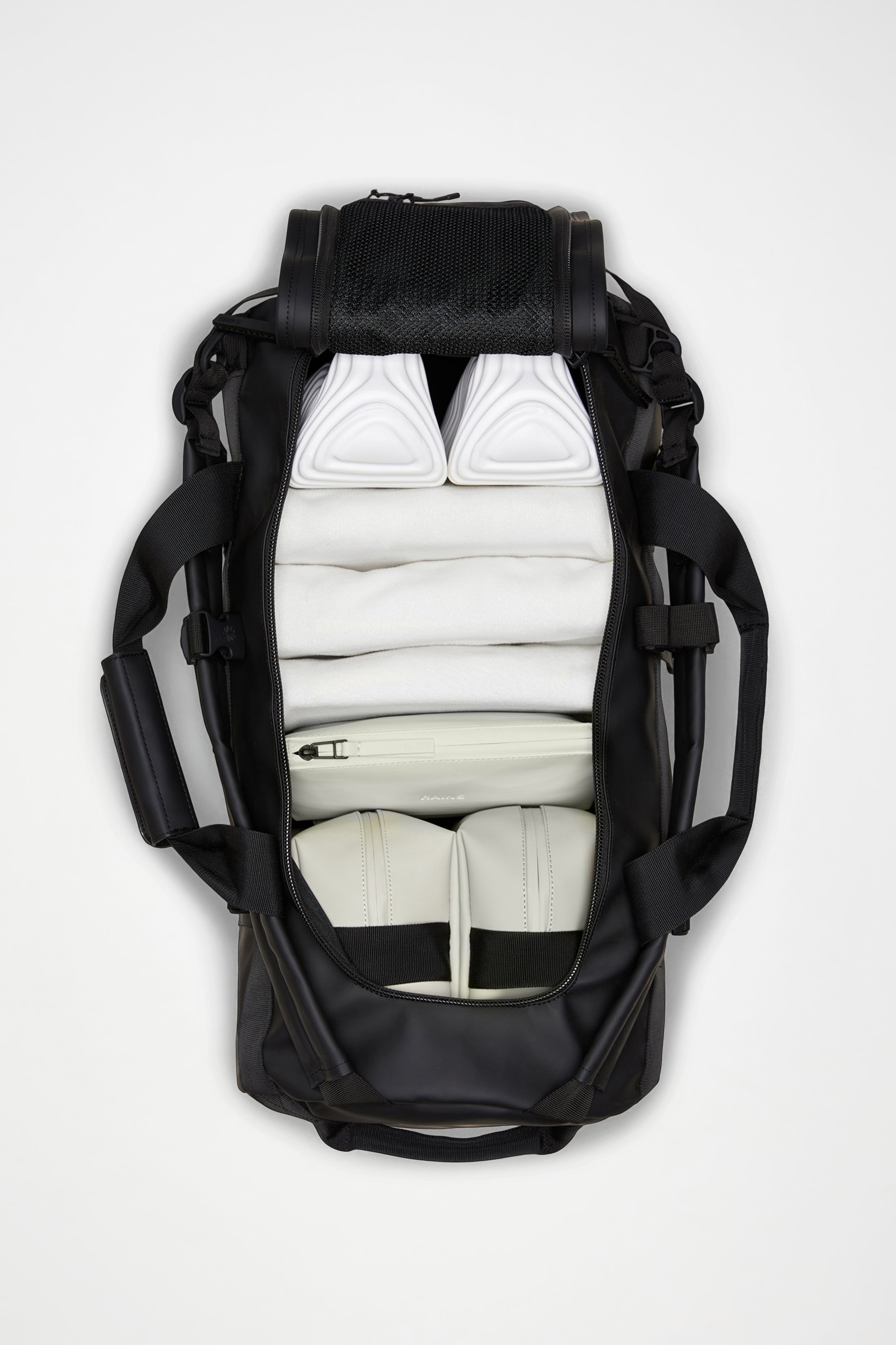 RAINS Texel Duffel Bag Well 68L H34 x D34 x W62 cm Duffel