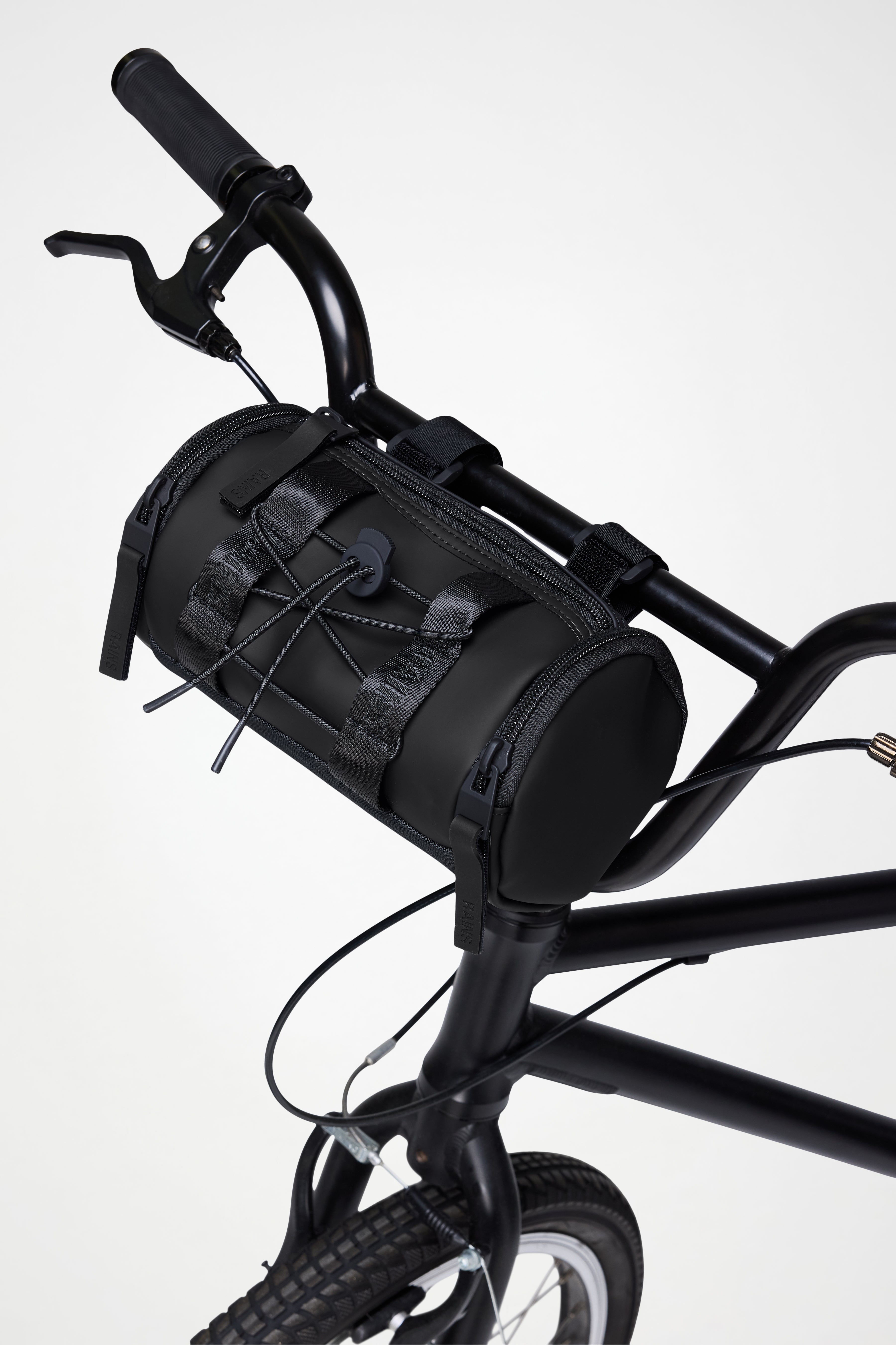 RAINS Trail Mountaineer Bar Bag Black 2.50L H12 x D12 x W22 cm Messenger