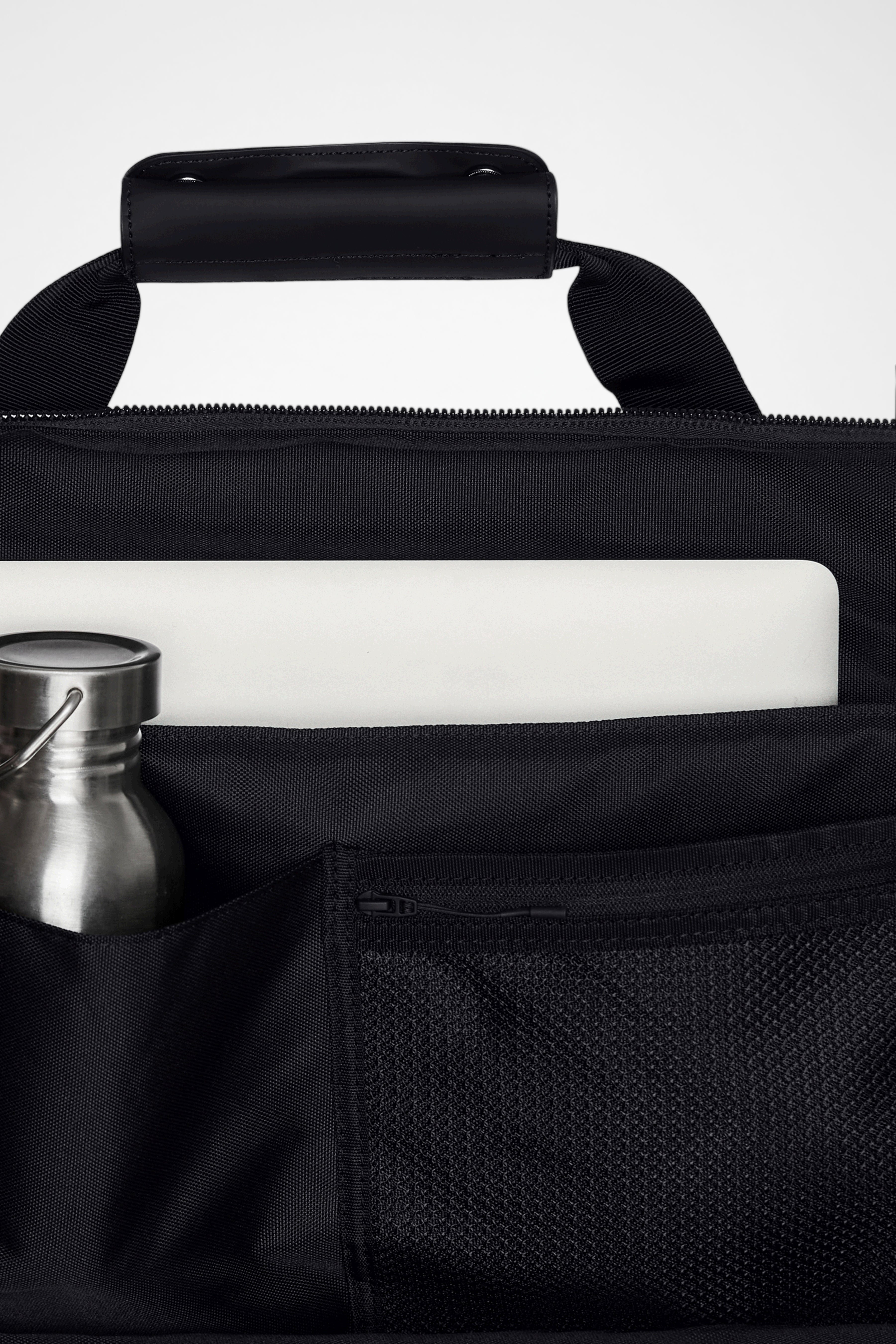 RAINS Texel Kit Bag Black 20.50L H32 x D16 x W34 cm Weekender