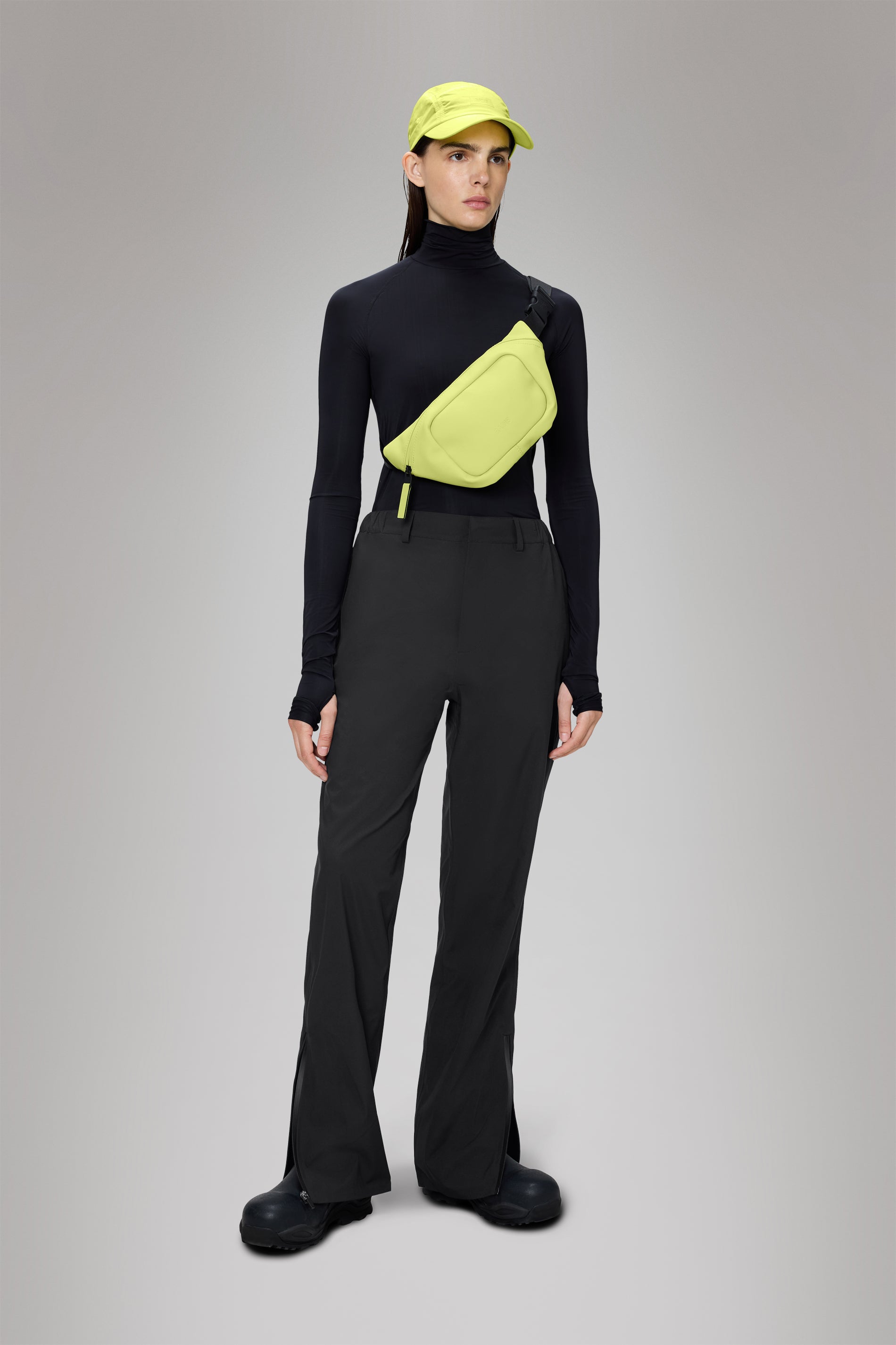 RAINS Suva Hardshell Pants Regular Black Pants