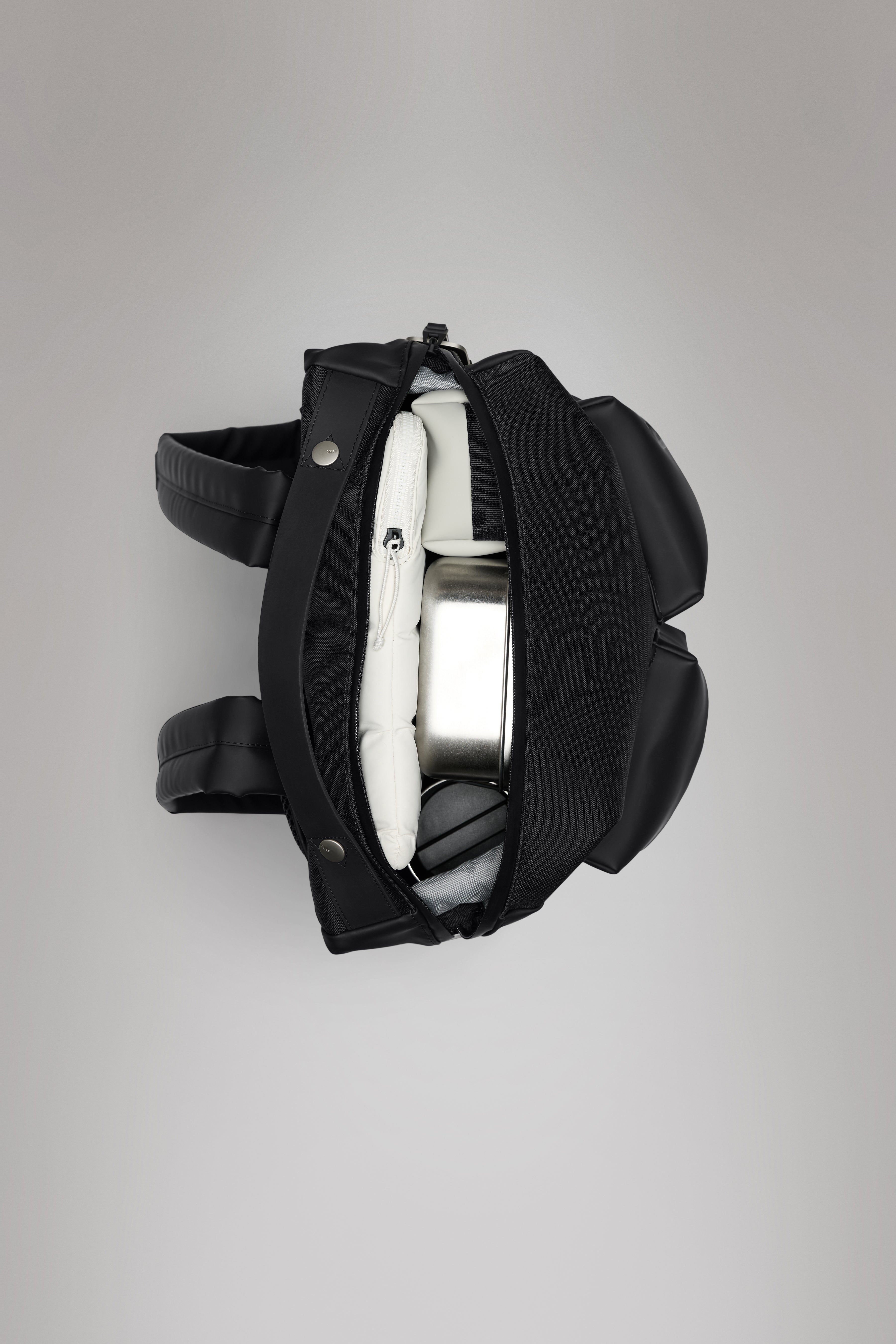 RAINS Otaru Backpack Navy 16L H44 x D14 x W30 cm Backpack