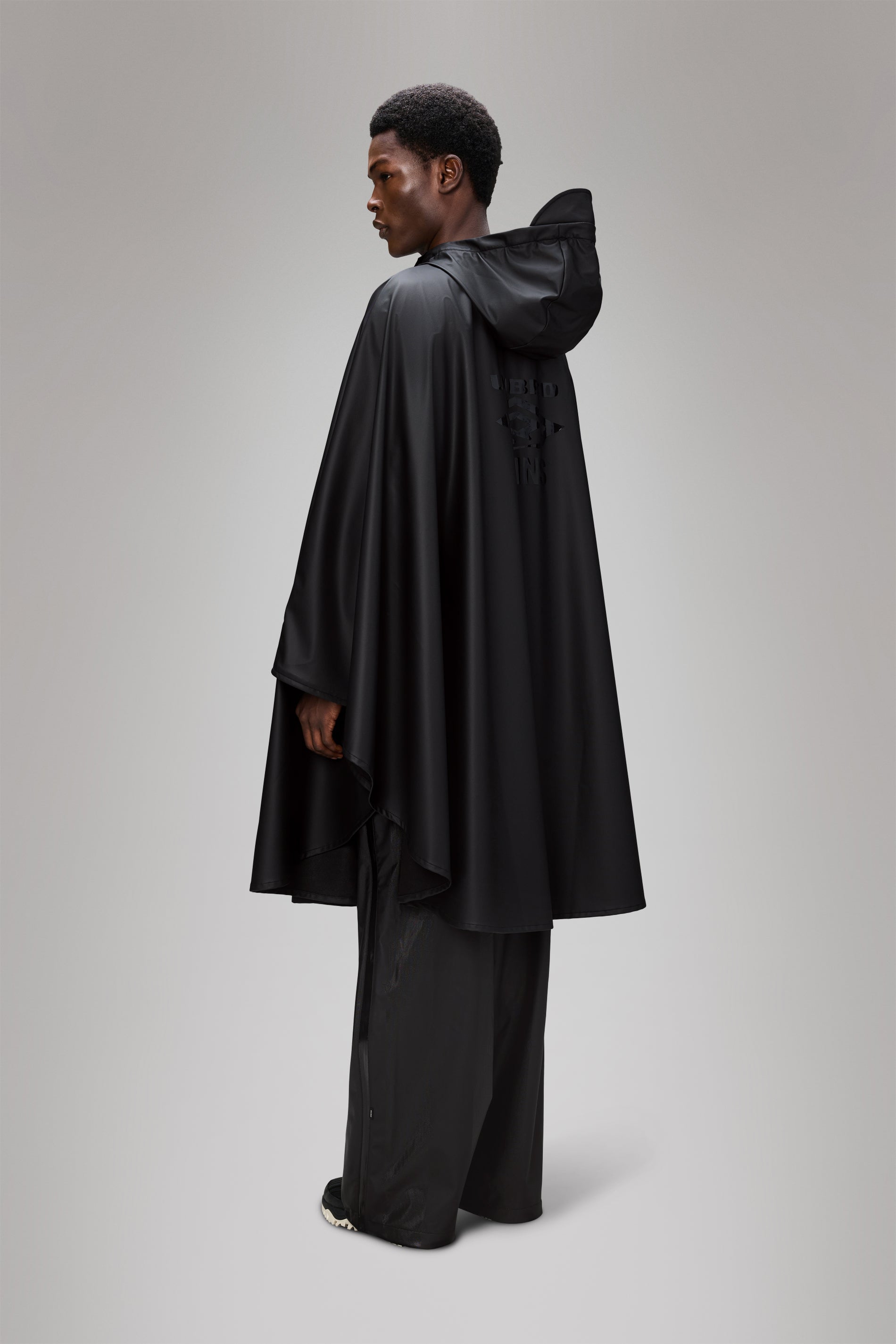 Rains Rains x Umbro Apollo Cape Black Cape