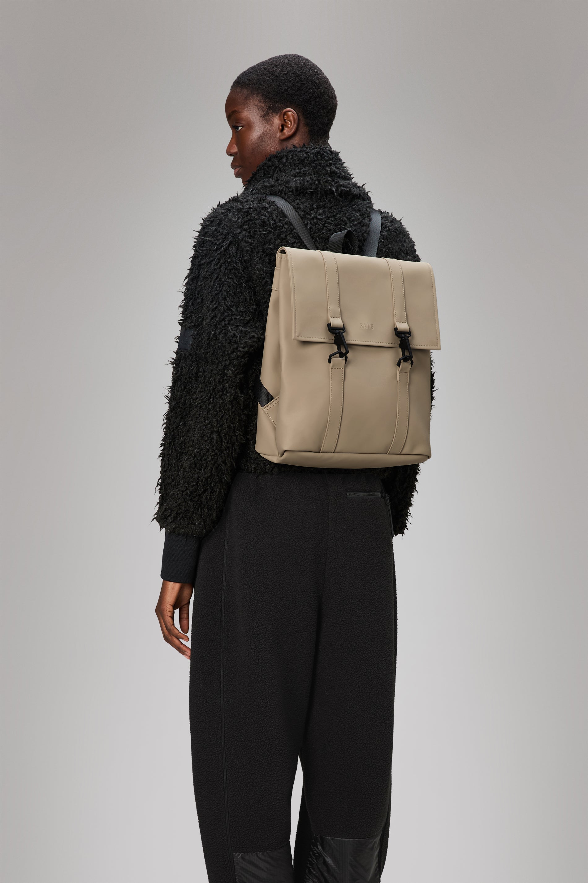RAINS MSN Bag Mini Beige 12L H34 x D12 x W33 cm Backpack