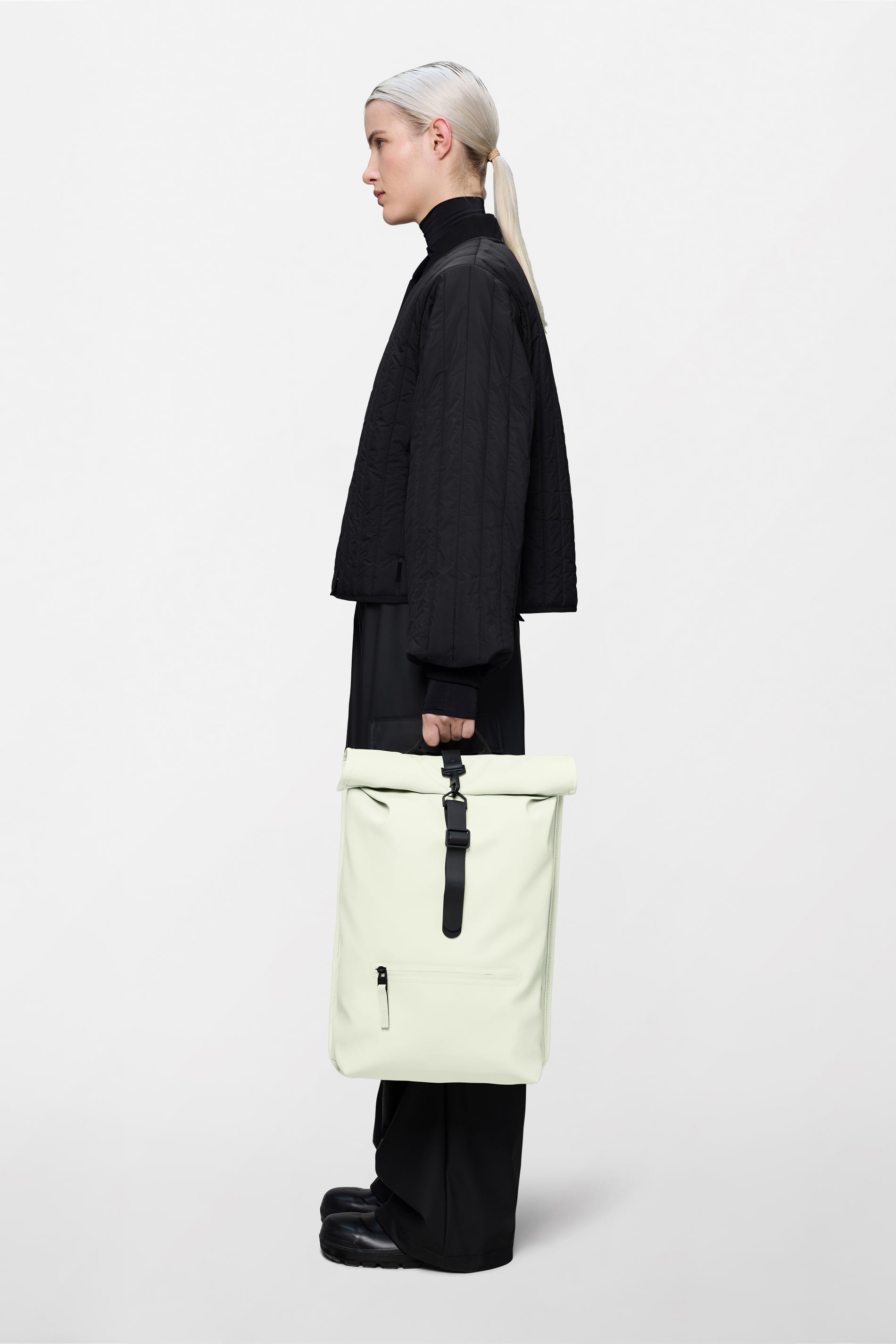 RAINS Rolltop Rucksack Daze 17L H60 x D11 x W32 cm Backpack