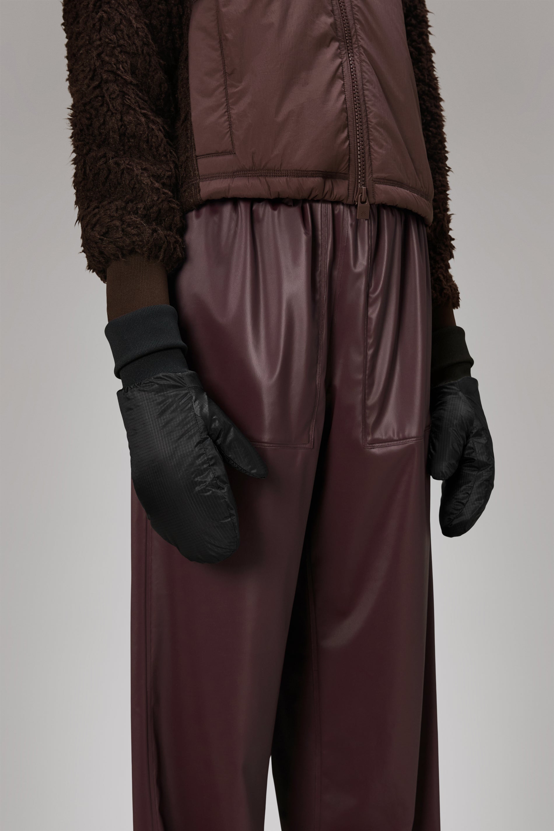 RAINS Puffer Mittens Ripstop Black Gloves