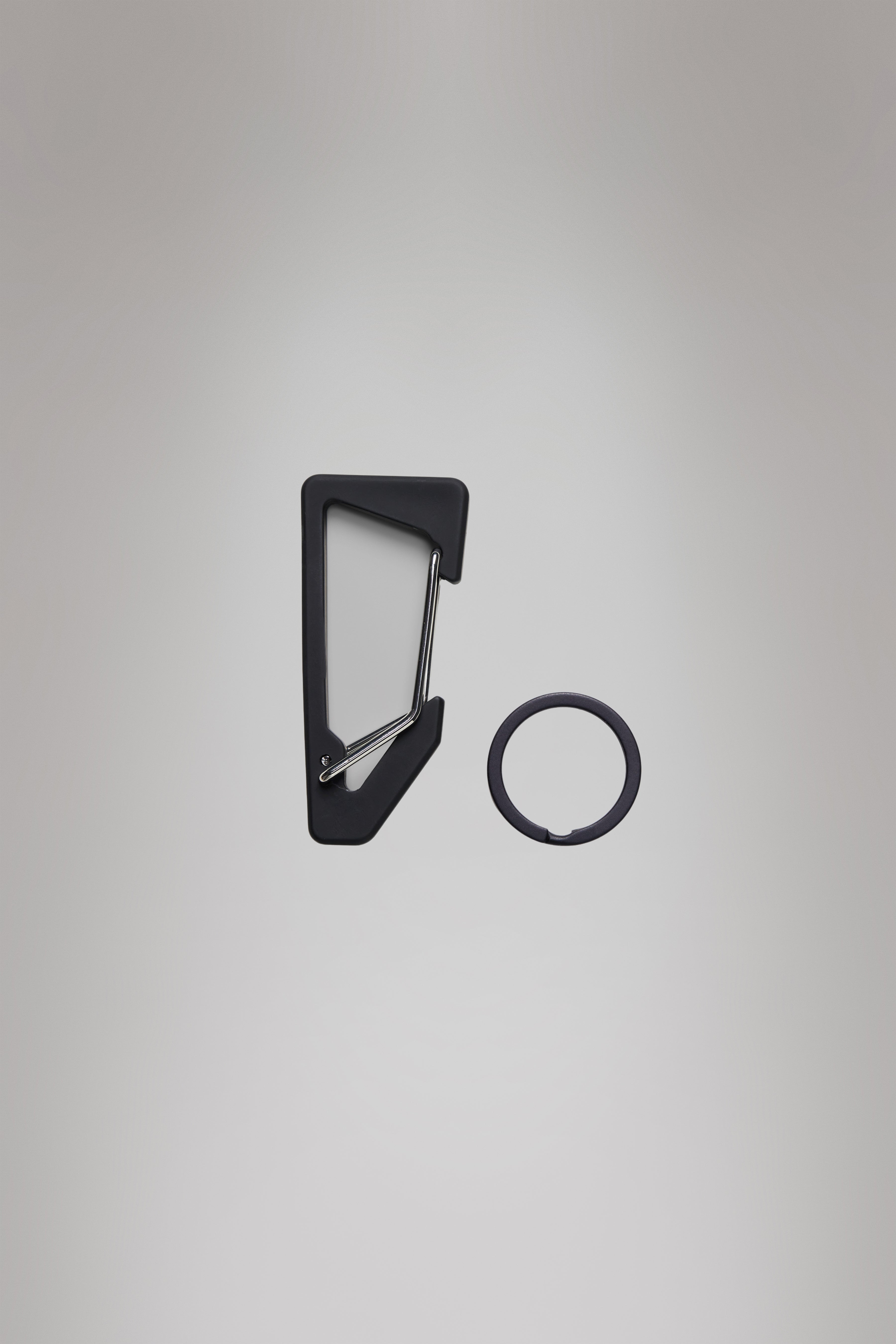 RAINS Rains Carabiner Black Carabiner